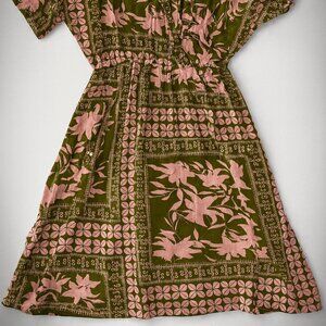 MeeNew Womens Boho Floral Wrap Dress Medium Green Pink Short Sleeve NWT-I100